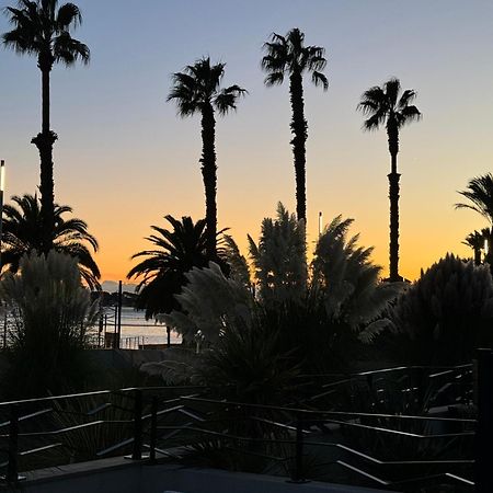 T3 Neuf Avec Terrasse Et Jardin Face A La Mer Bandol Esterno foto