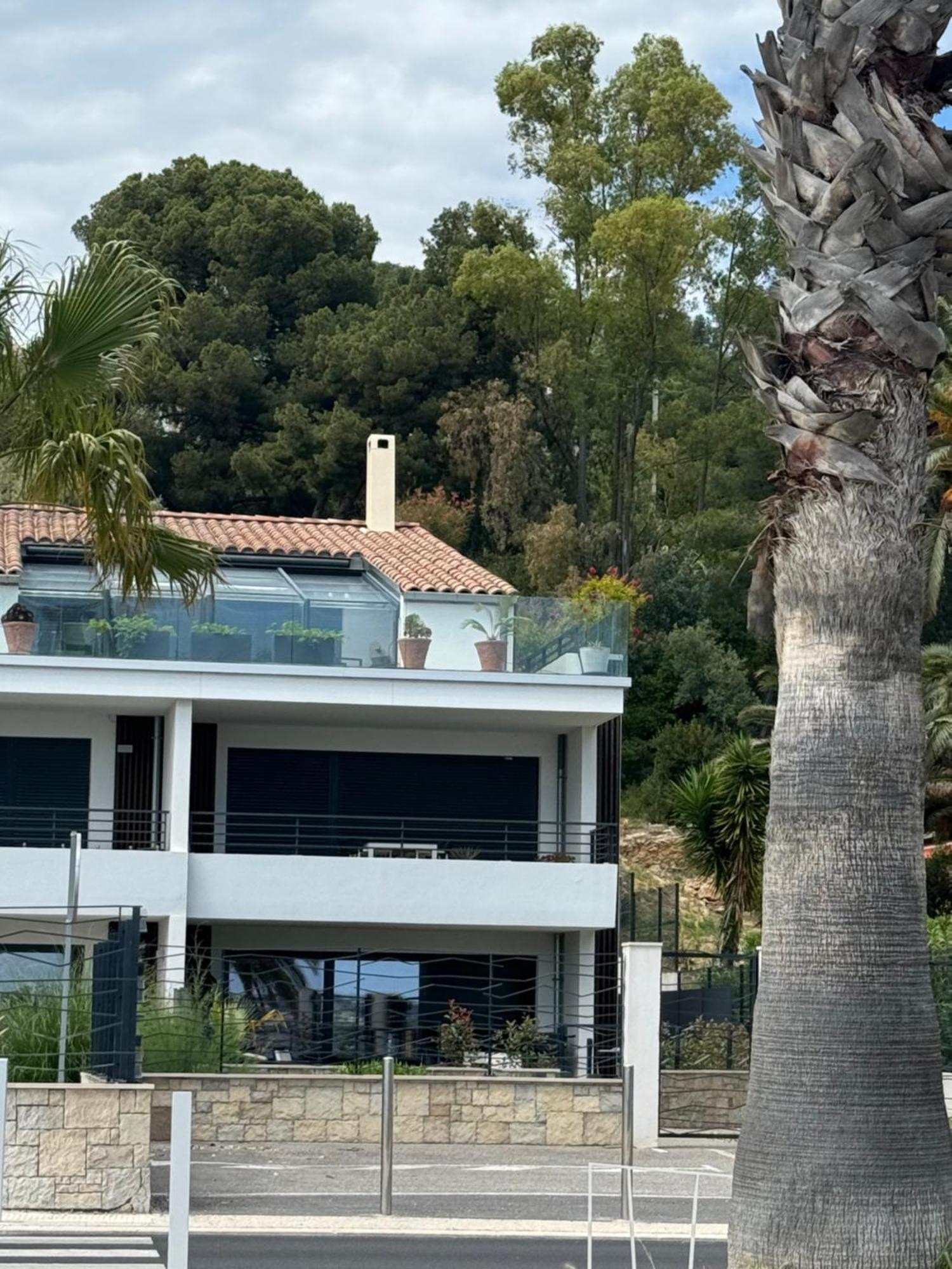 T3 Neuf Avec Terrasse Et Jardin Face A La Mer Bandol Esterno foto